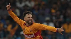 ಜಿಂಬಾಬ್ವೆ ಟಿ20 ವಿಶ್ವಕಪ್‌ನಲ್ಲಿ ಹರಿದ ಶೂಗಳಿಂದ ಪಂದ್ಯ ಗೆಲ್ಲುವ ಆರು ಆಟಗಾರರವರೆಗಿನ ರಯಾನ್ ಬರ್ಲ್ ಪಯಣ ಕಥೆ